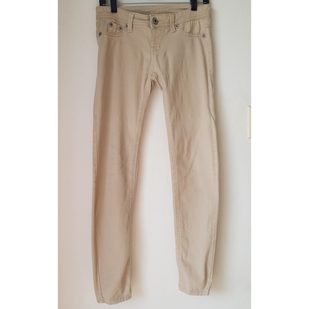 Beige Jeans